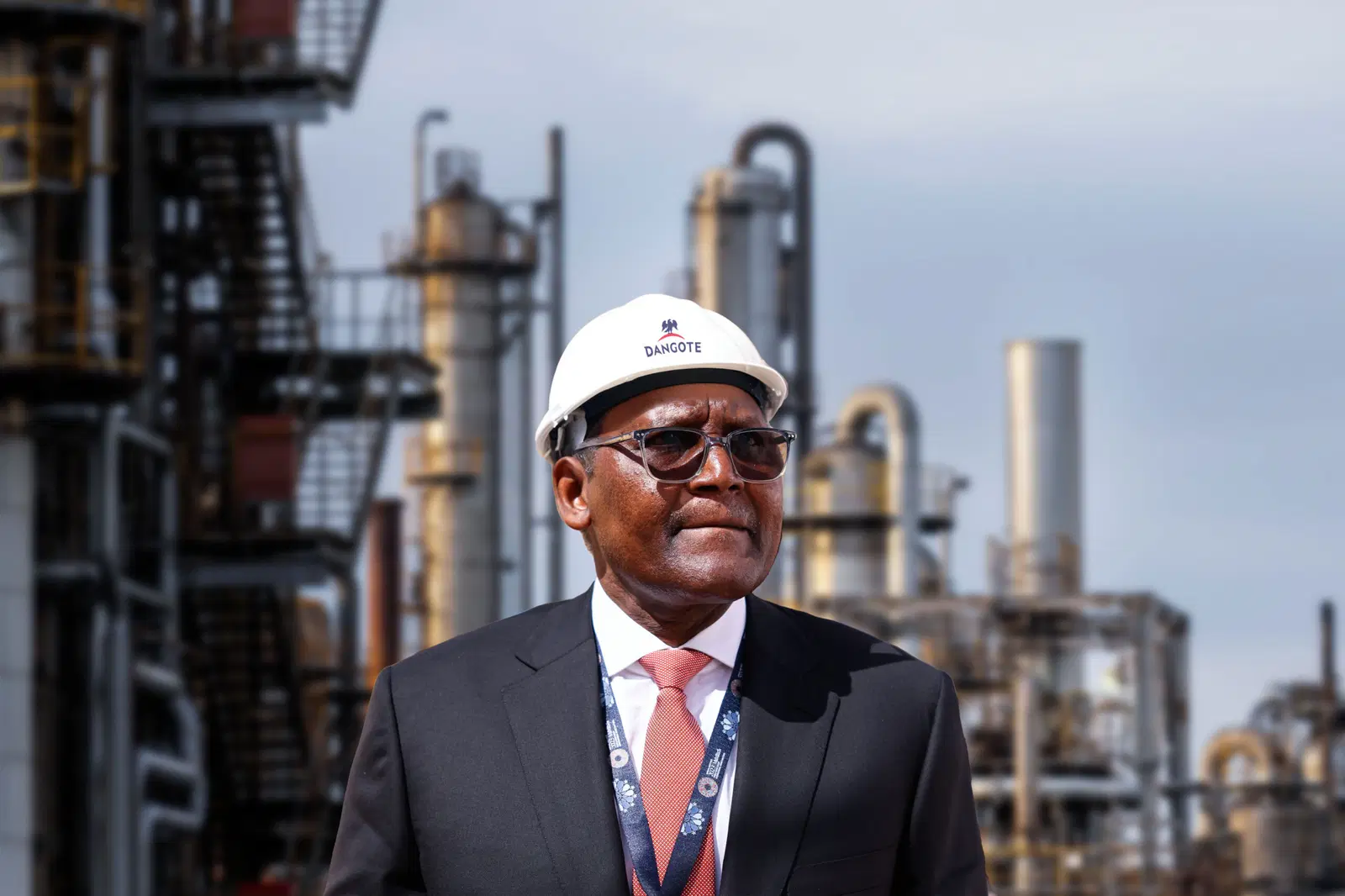 Dangote Hikes Petrol Prices as Nigeria Faces Pump Costs of N1,000 Amid Global Crude Surge